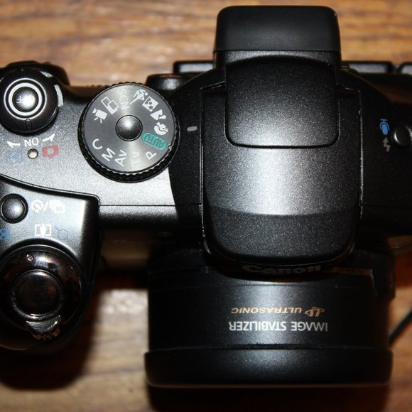 2006 Canon PowerShot S3 IS Camera w/ Bag - Picture 3 of 8